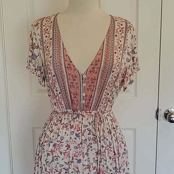 ARIA boho maxi dress Size L. Complete with pearl tie. Great condition - Picture 2 of 7